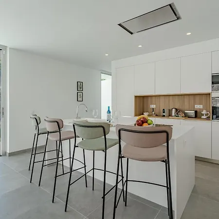 Estandar 2 - Casangular By Upper * アデヘ