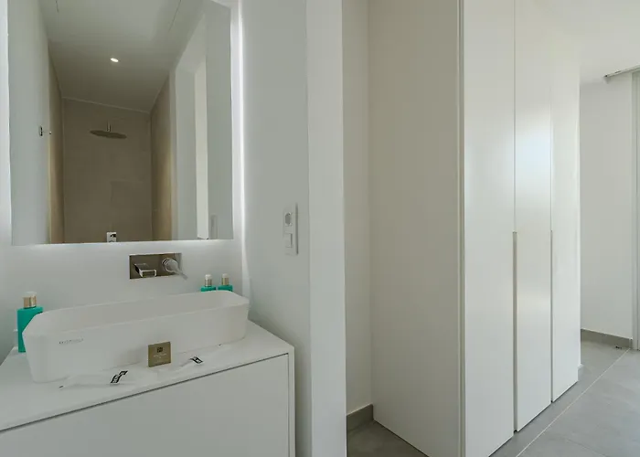 Estandar 2 - Casangular By Upper